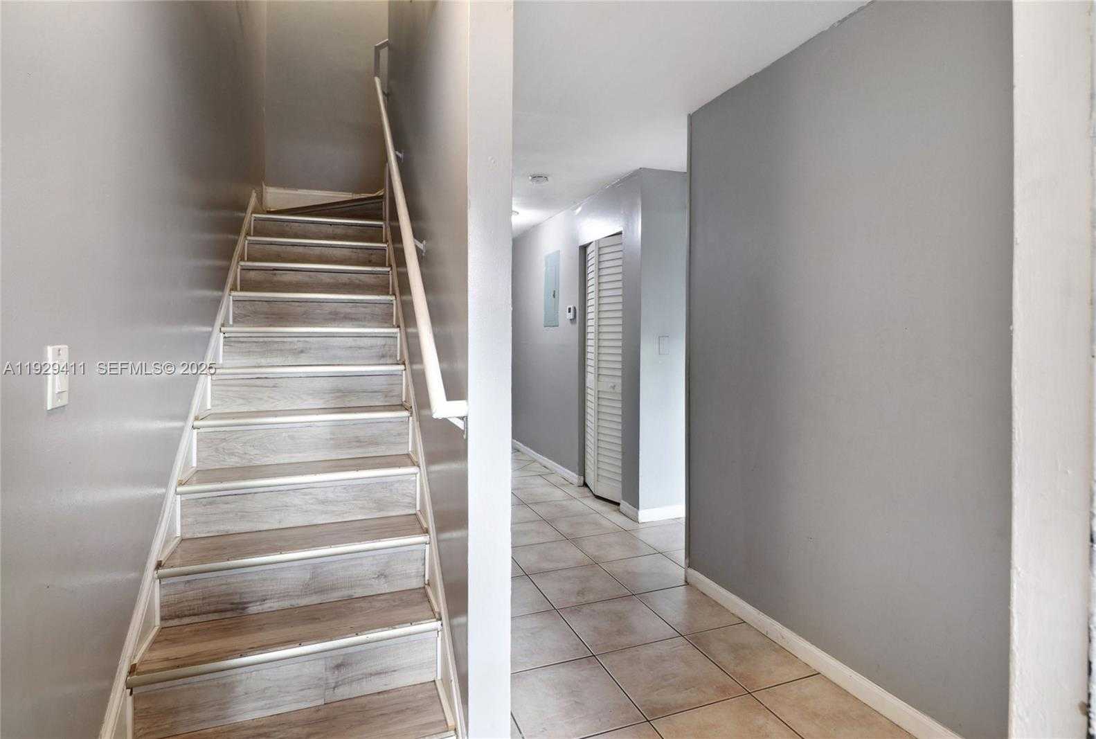 Small Image of 6352 BOULEVARD OF CHAMPIONS #1, North Lauderdale Number 16