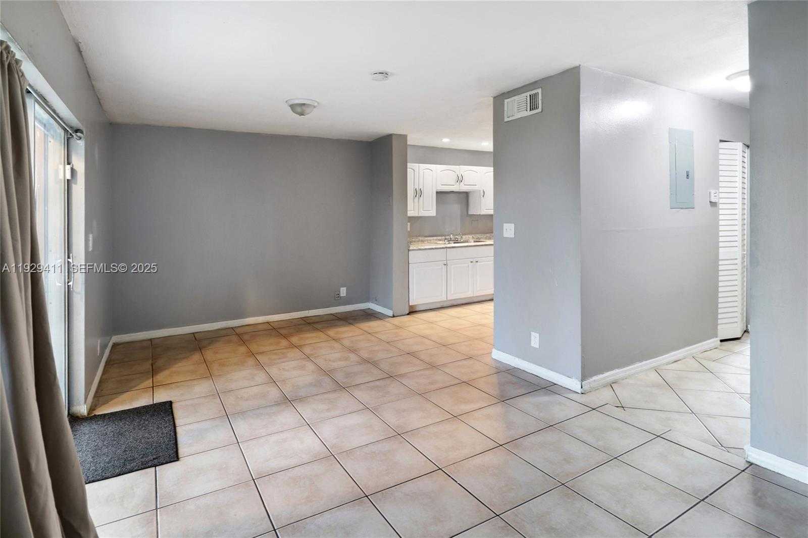 Small Image of 6352 BOULEVARD OF CHAMPIONS #1, North Lauderdale Number 6