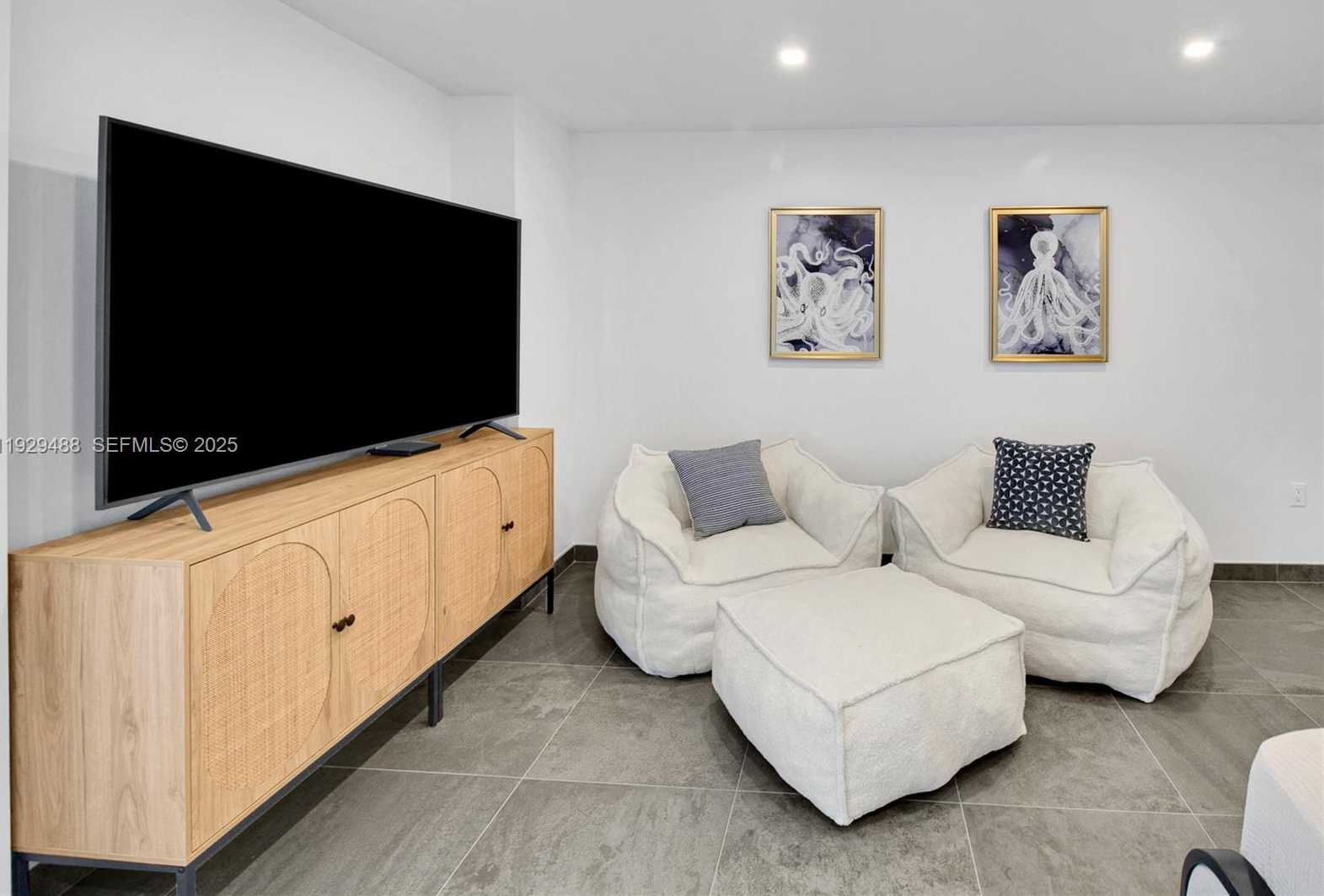 Small Image of 7600 COLLINS AVE #709, Miami Beach Number 24