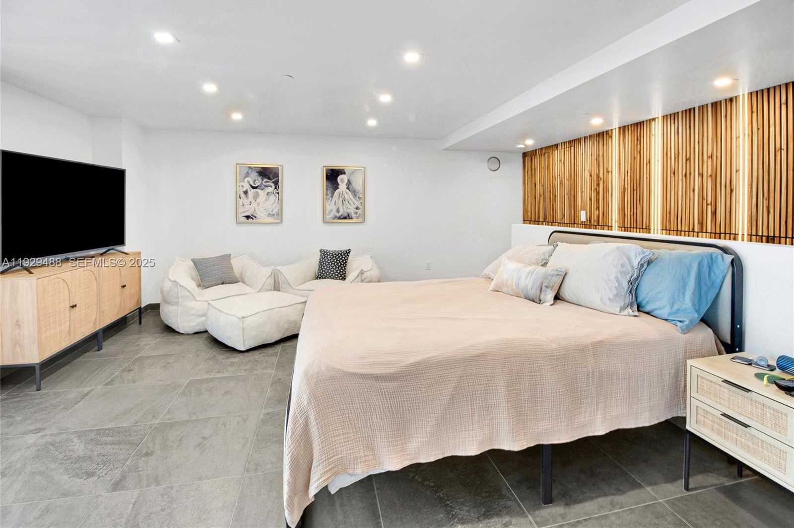 Small Image of 7600 COLLINS AVE #709, Miami Beach Number 29