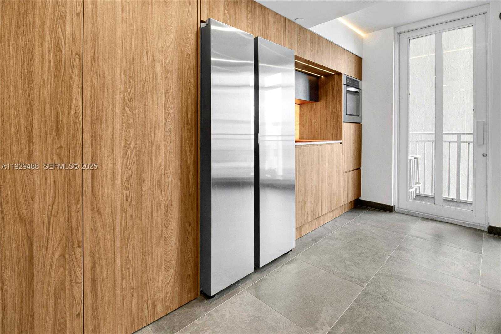 Small Image of 7600 COLLINS AVE #709, Miami Beach Number 31