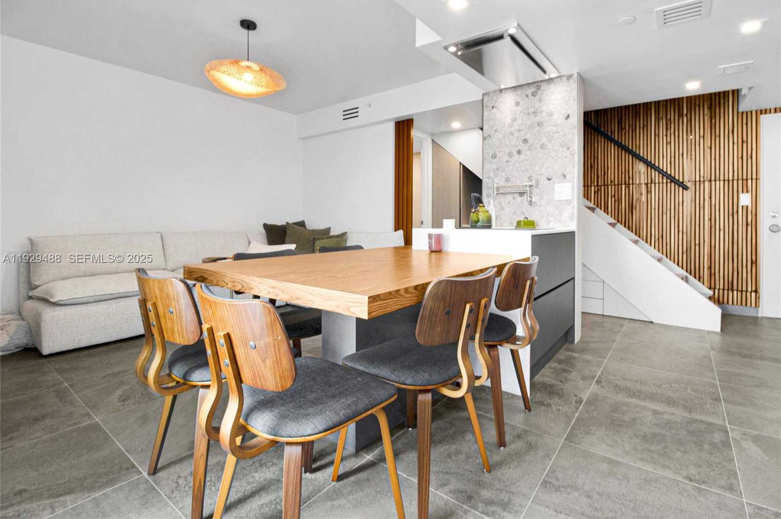 Small Image of 7600 COLLINS AVE #709, Miami Beach Number 8