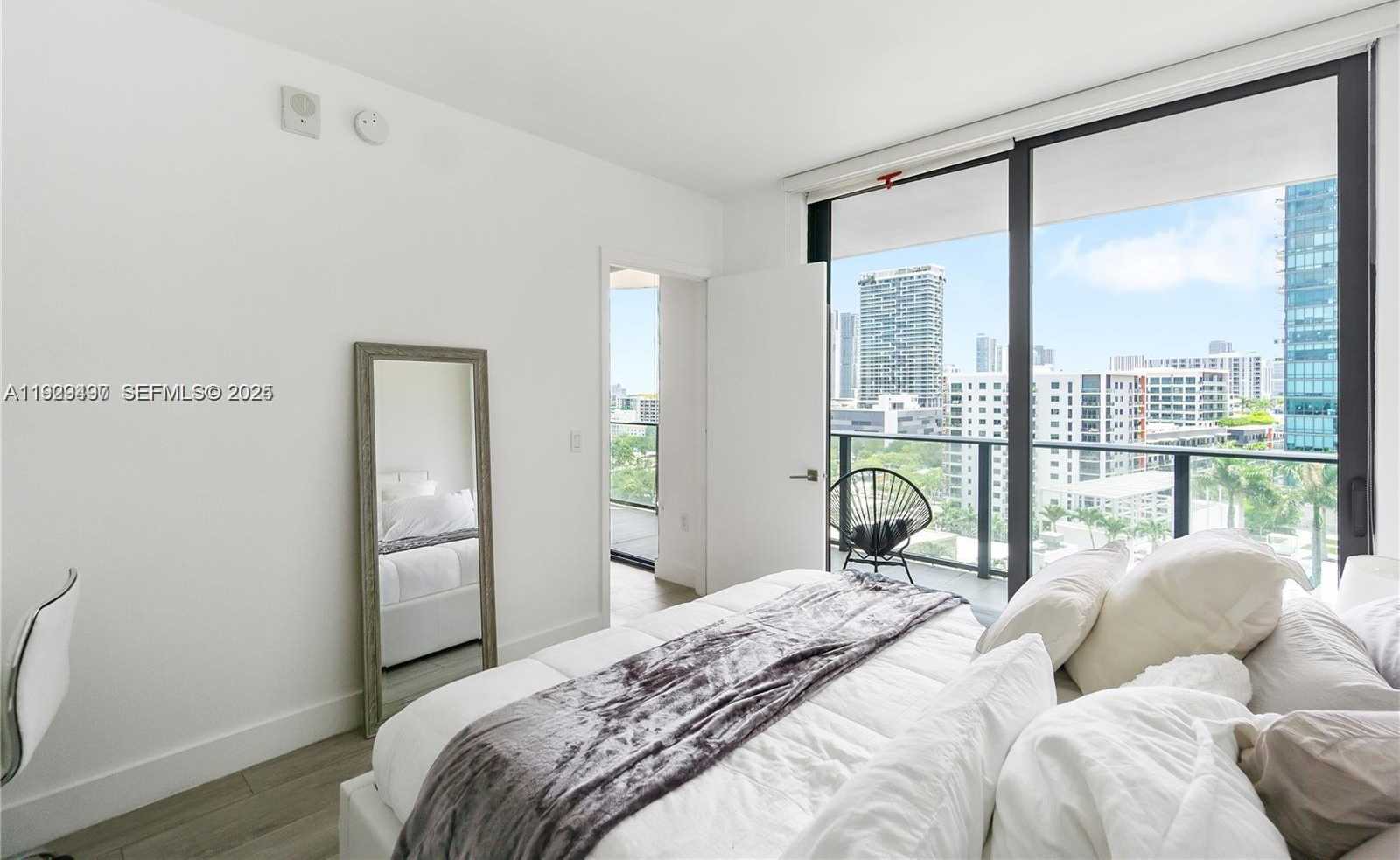 Small Image of 121 NORTH EAST 34TH ST #1203, Miami Number 7