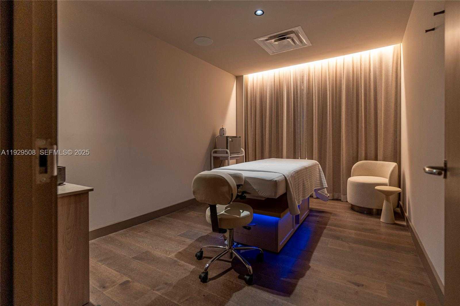 Small Image of 159 NORTH EAST 6TH ST #2905, Miami Number 30