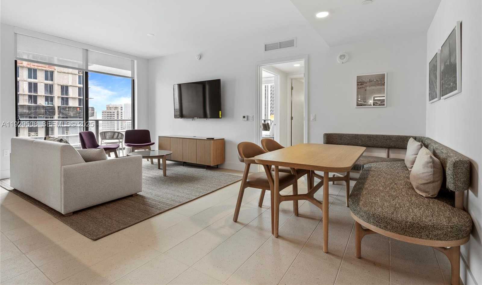 Small Image of 159 NORTH EAST 6TH ST #2905, Miami Number 4