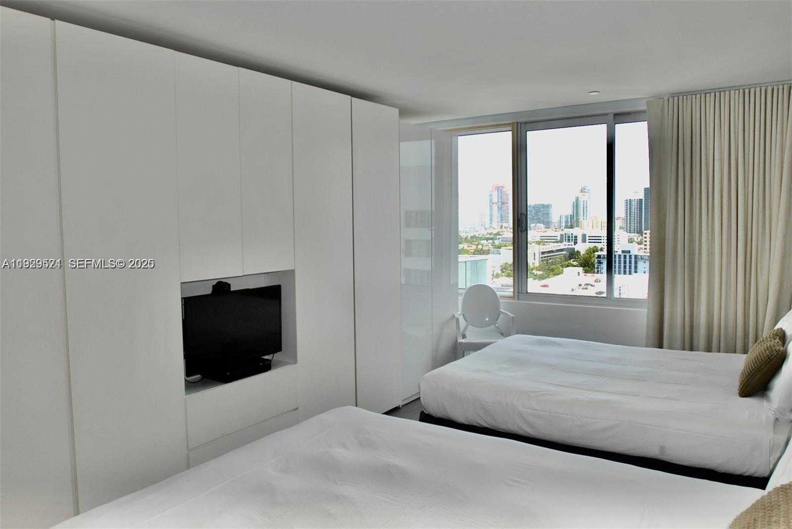 Small Image of 1100 WEST AVE #PH 1601, Miami Beach Number 8