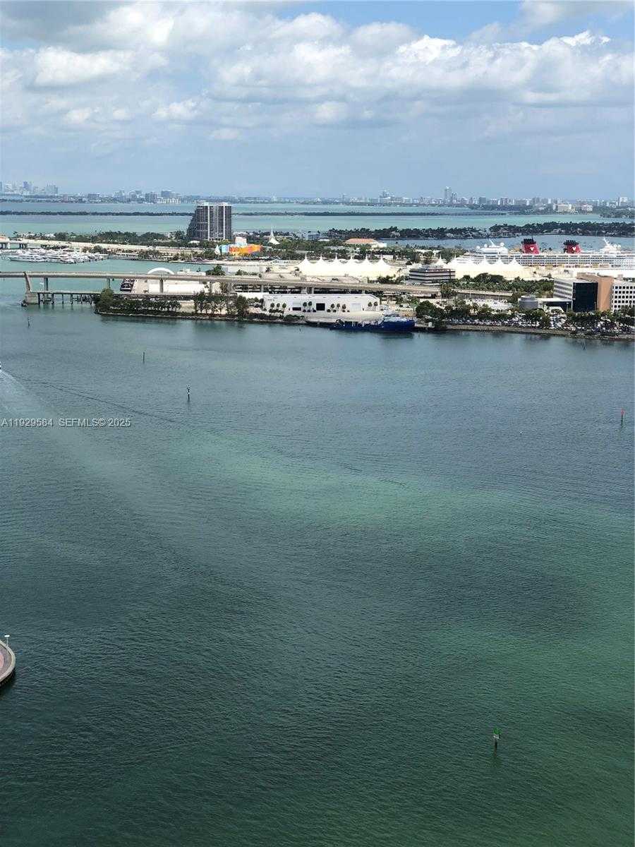 Imagen de Pequeño Objeto