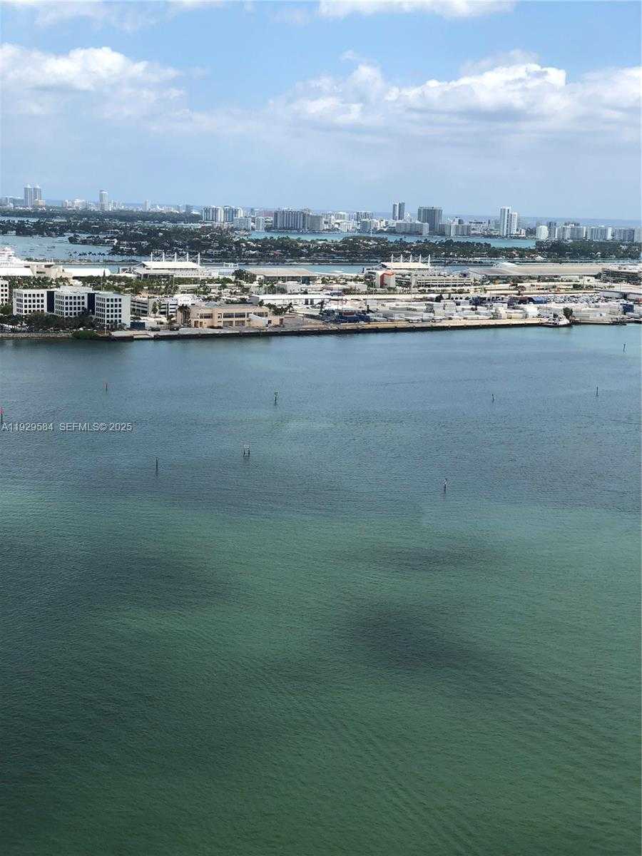 Imagen de Pequeño Objeto