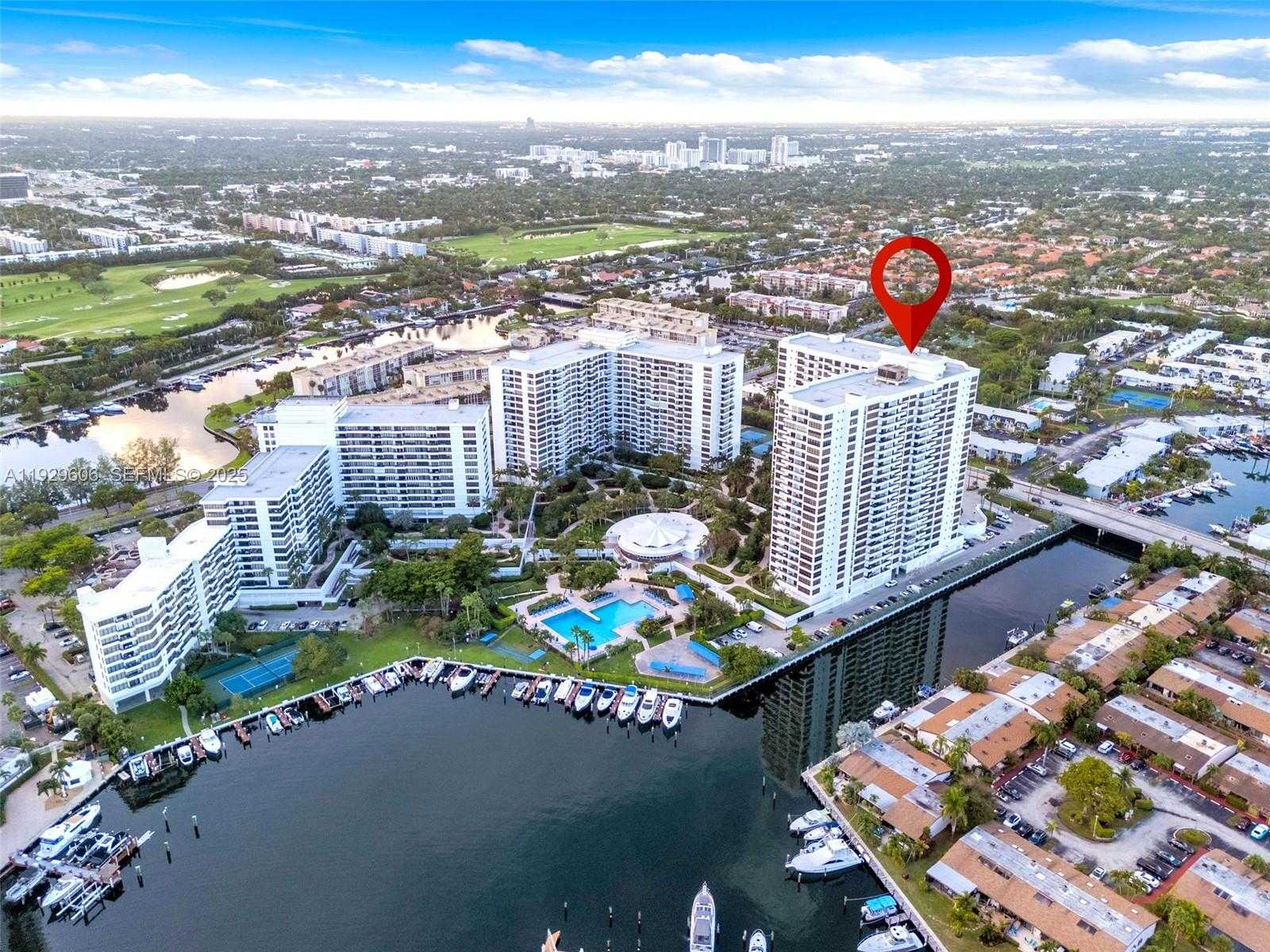 Small Image of 2500 PARKVIEW DR #2102, Hallandale Beach Number 11