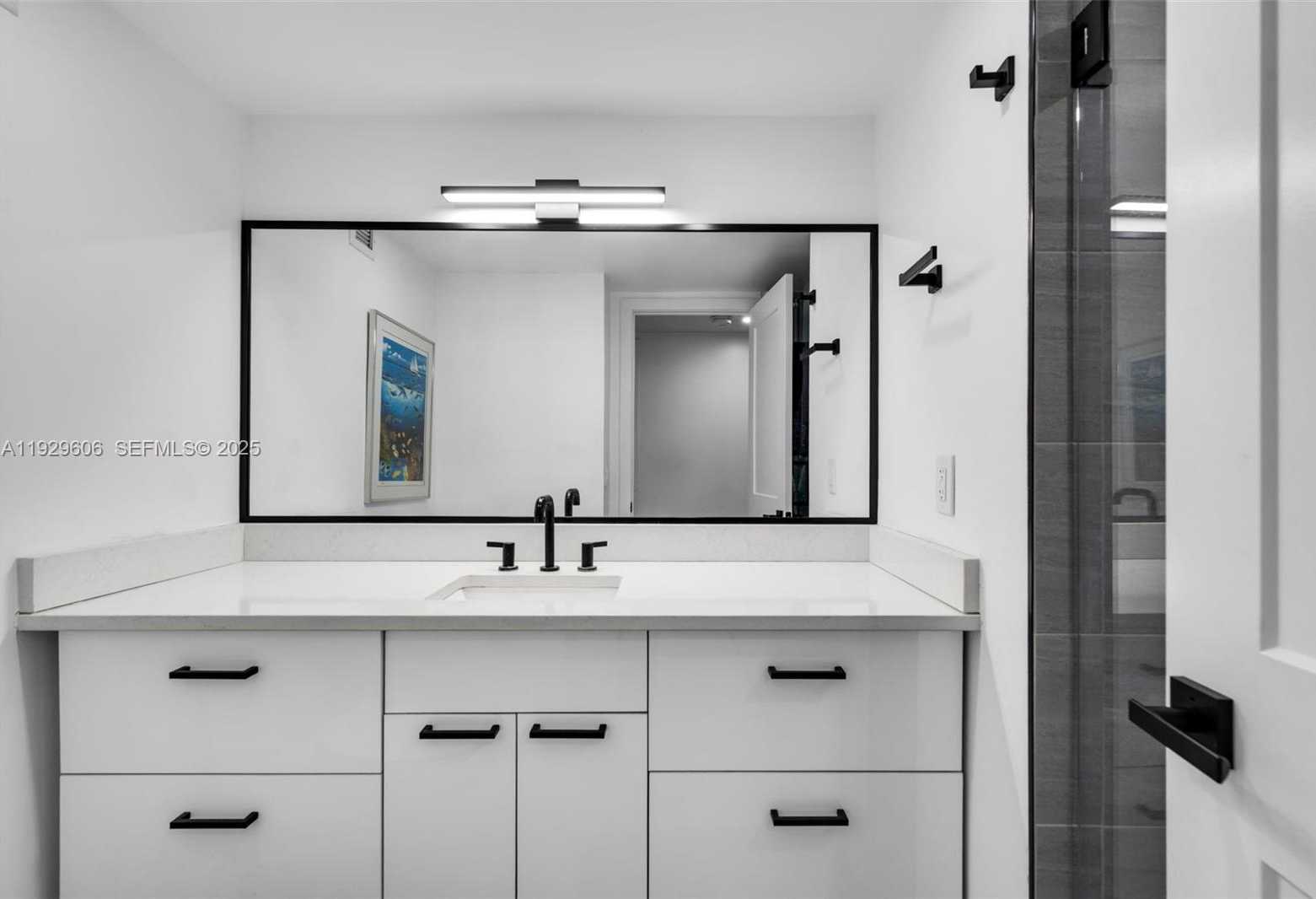 Small Image of 2500 PARKVIEW DR #2102, Hallandale Beach Number 21