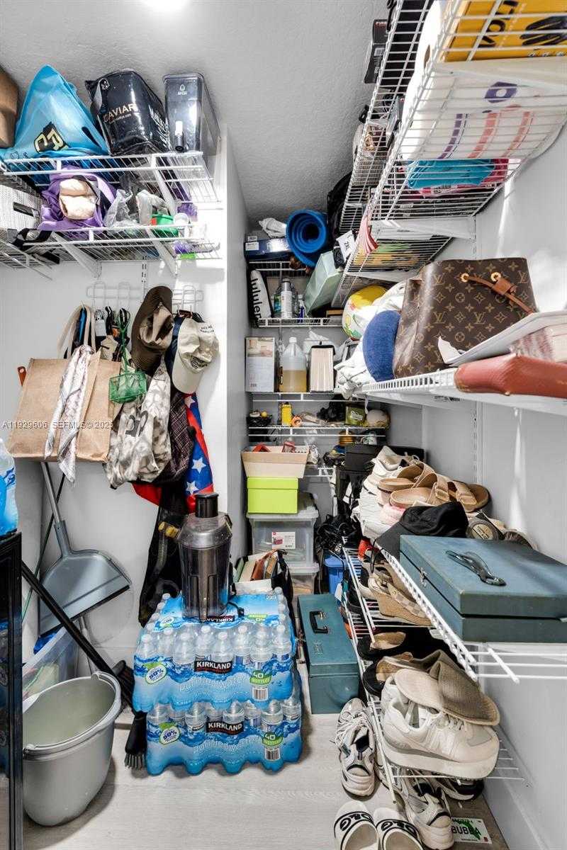 Small Image of 2500 PARKVIEW DR #2102, Hallandale Beach Number 43