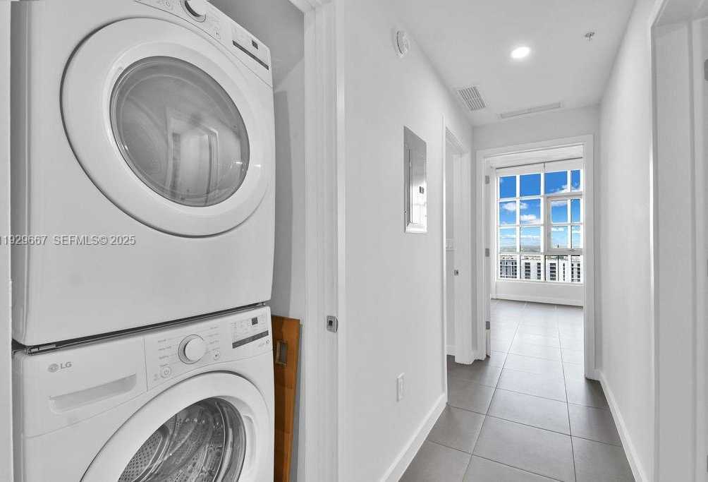 Small Image of 3301 NORTH EAST 1ST AVE #H2509, Miami Number 36