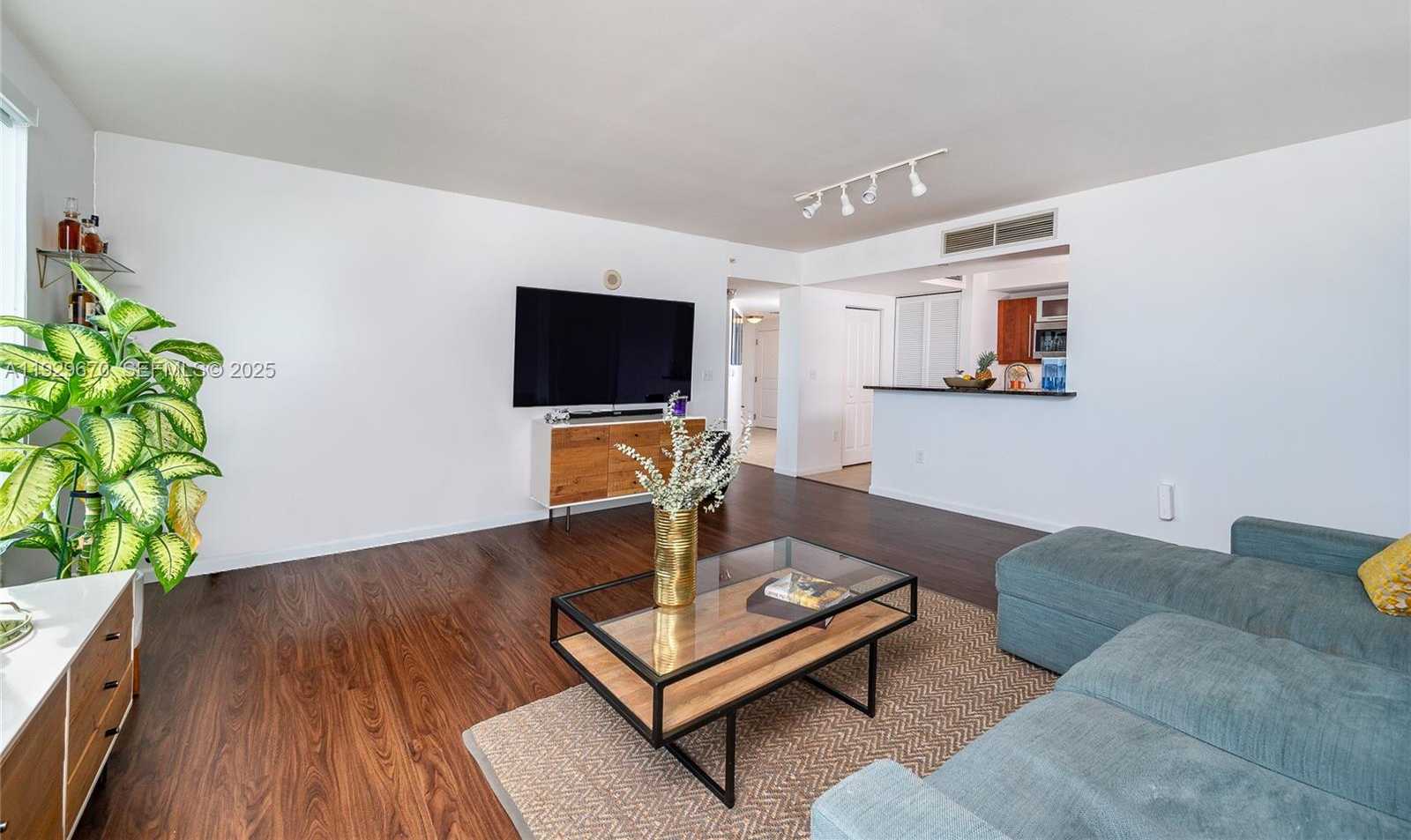 Small Image of 7350 SOUTH WEST 89TH ST #1702S, Miami Number 5