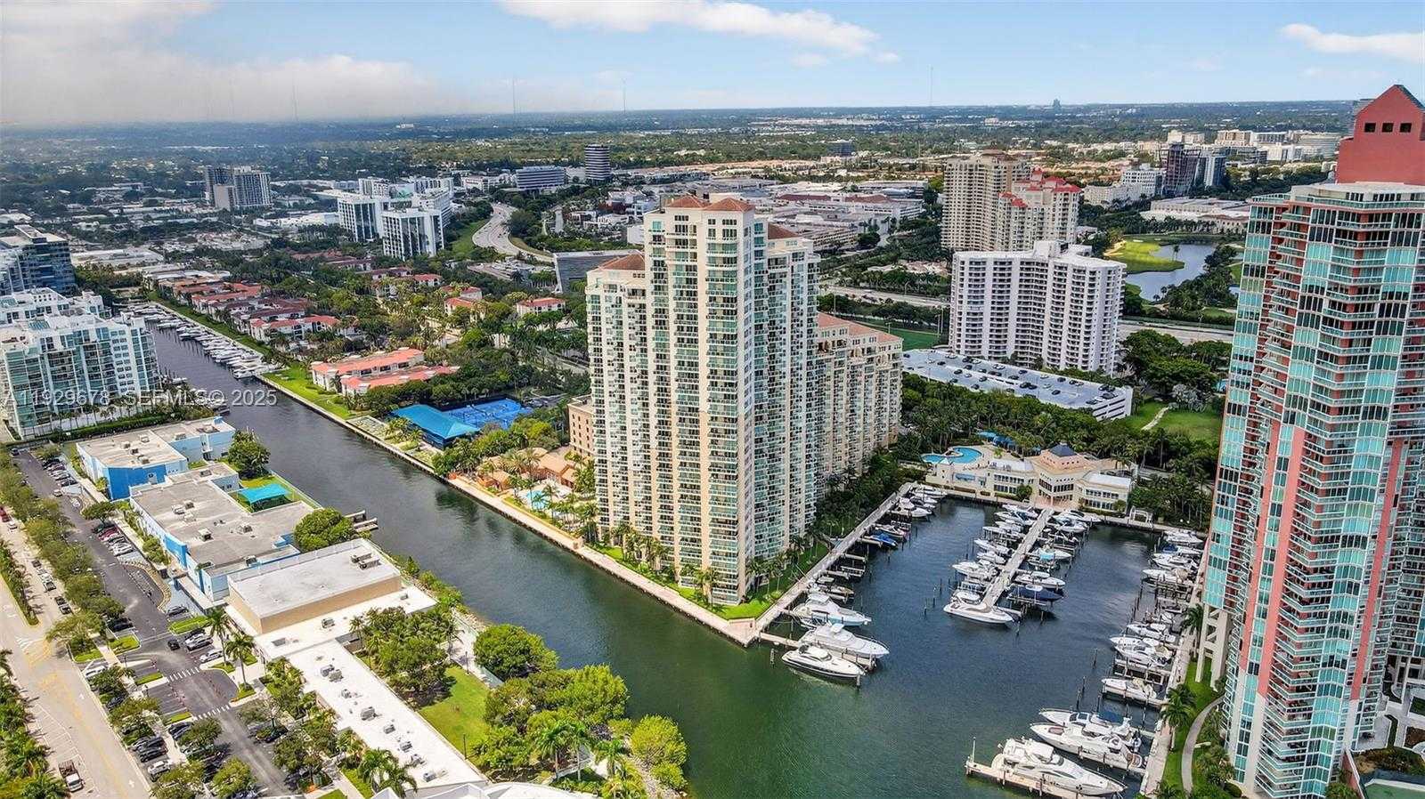 Small Image of 3330 NORTH EAST 190TH ST #1519, Aventura Number 36