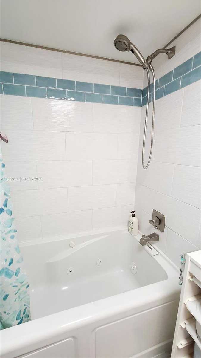 Small Image of 16565 NORTH EAST 26TH AVE #2B, North Miami Beach Number 42