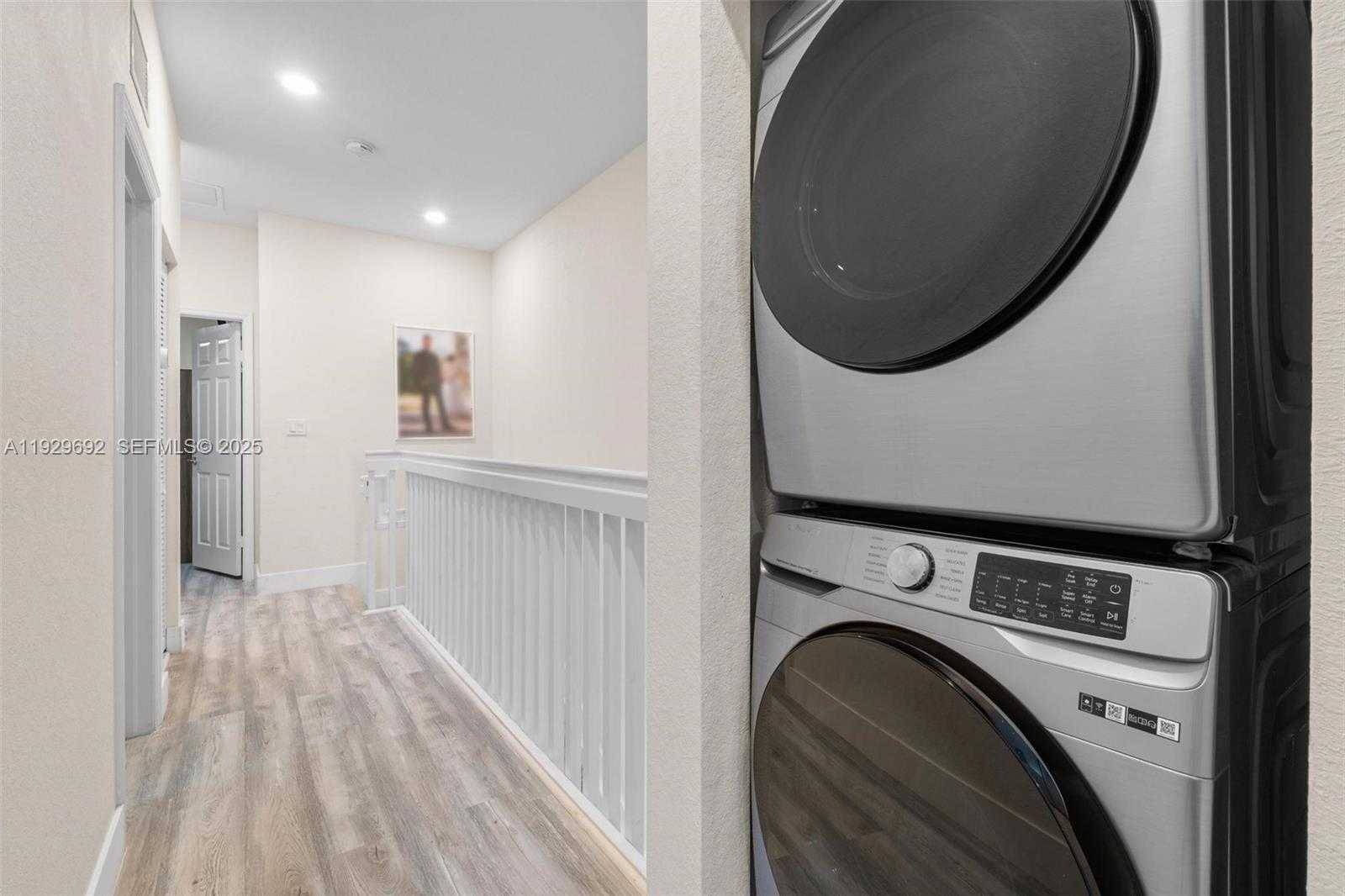 Small Image of 3272 WEST 92ND PL, Hialeah Number 17