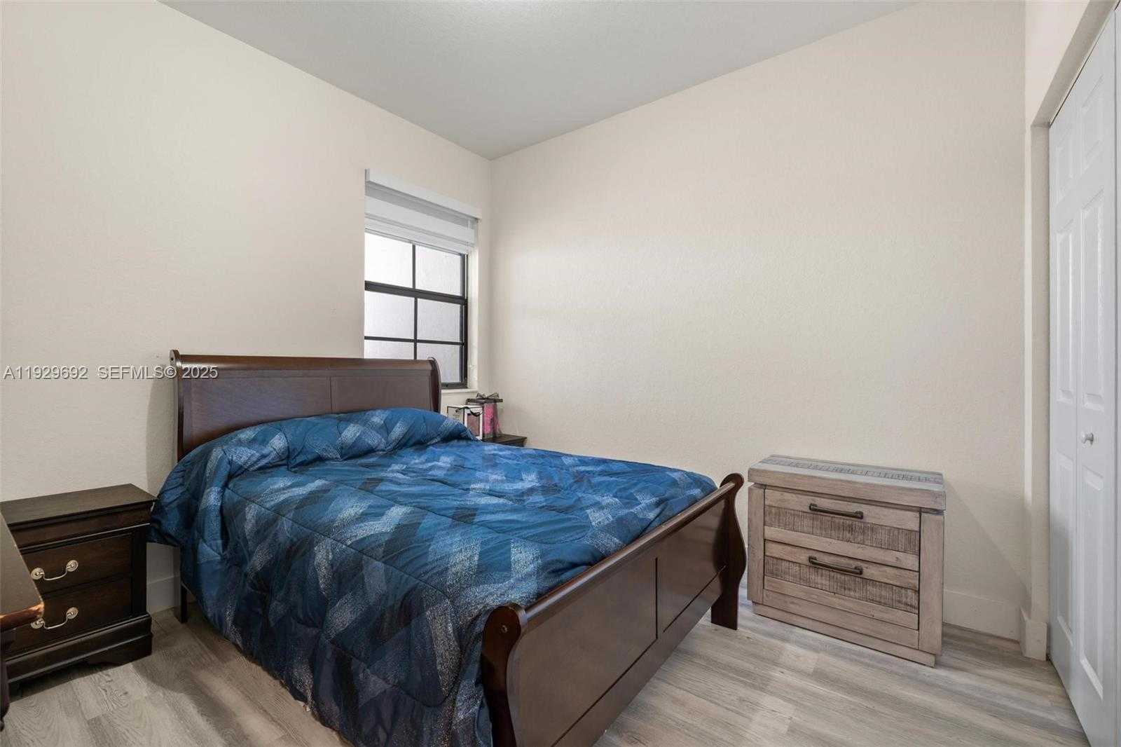 Small Image of 3272 WEST 92ND PL, Hialeah Number 21