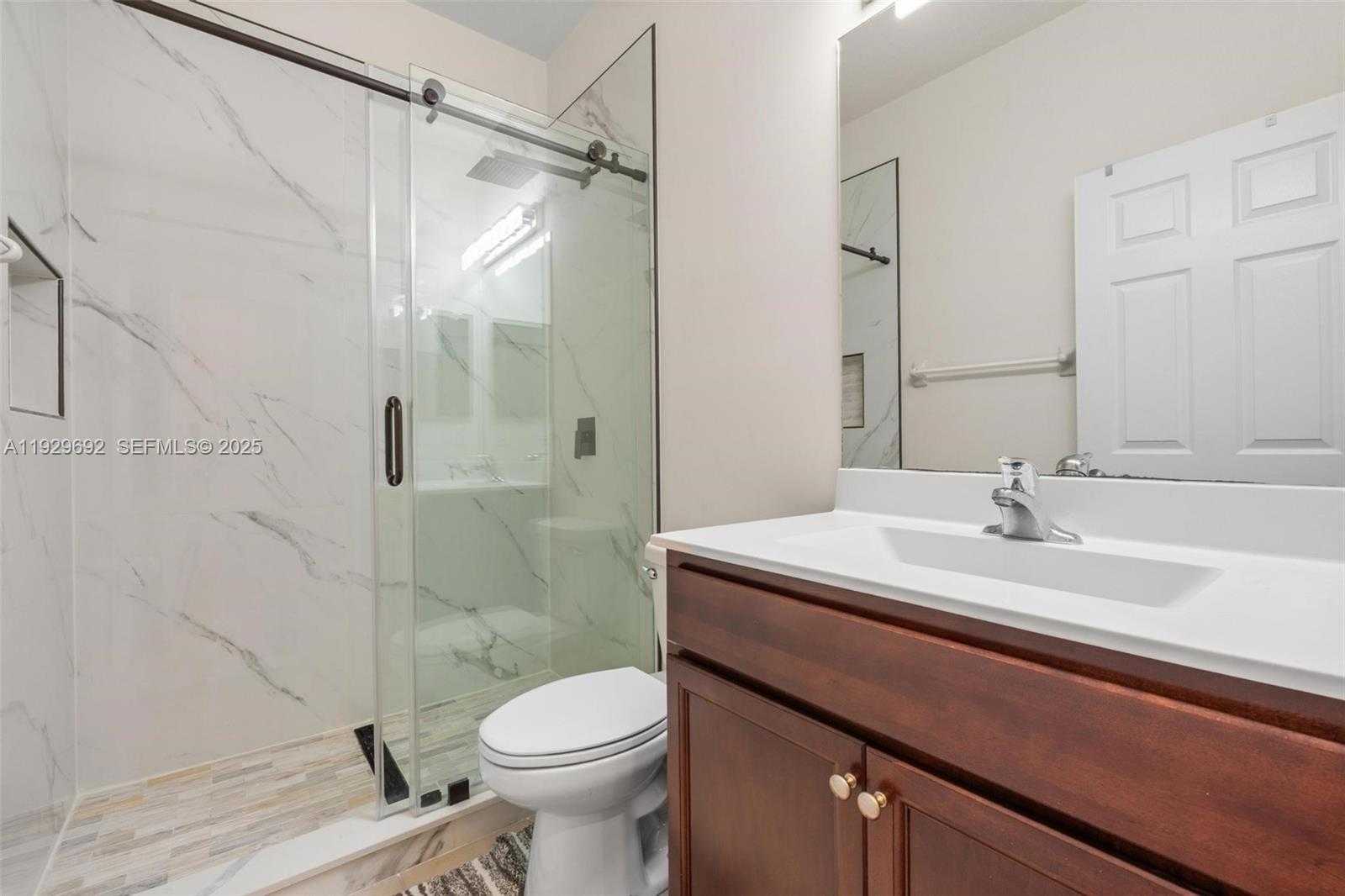 Small Image of 3272 WEST 92ND PL, Hialeah Number 23