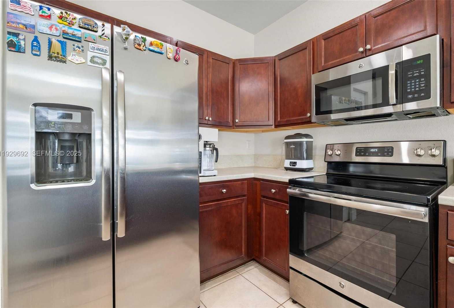 Small Image of 3272 WEST 92ND PL, Hialeah Number 9