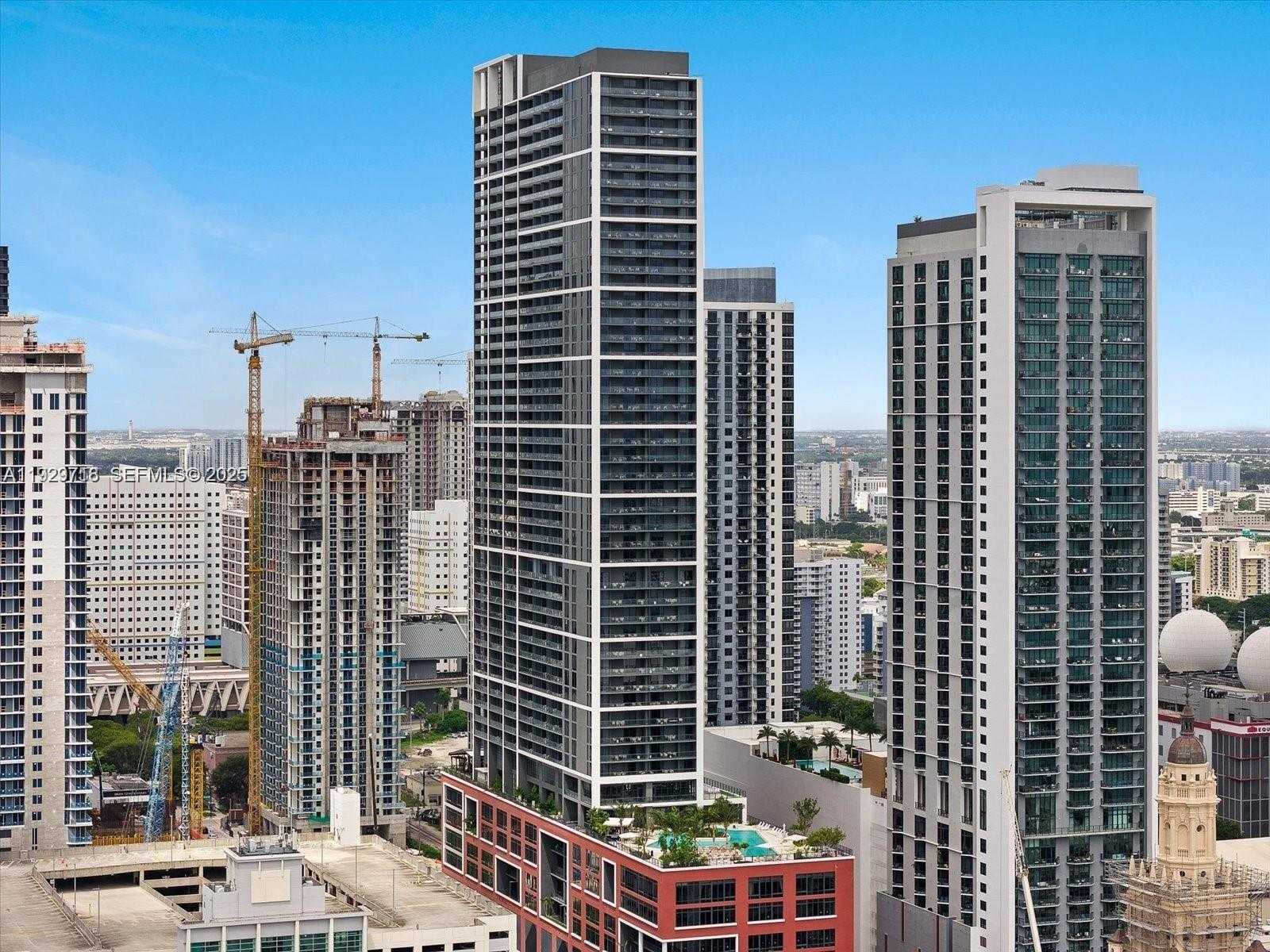 Small Image of 159 NORTH EAST 6TH ST #3811, Miami Number 35