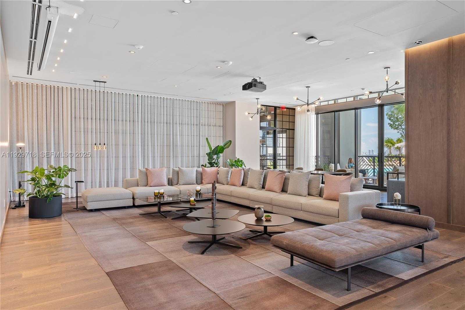 Small Image of 159 NORTH EAST 6TH ST #3811, Miami Number 37