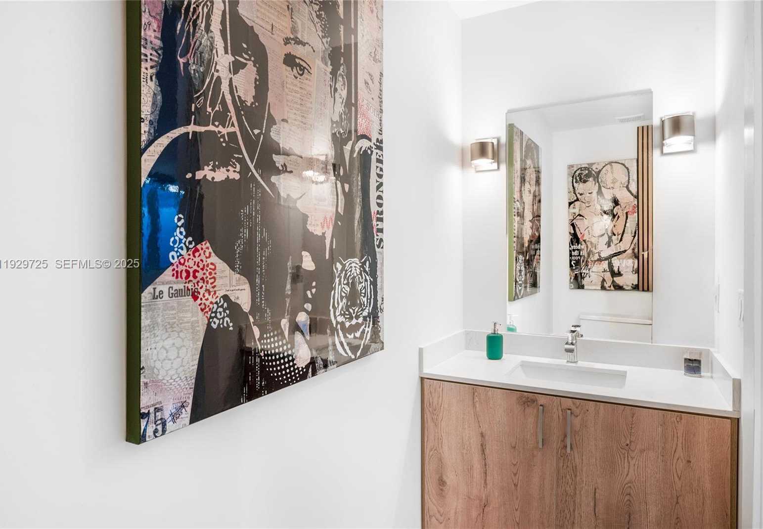 Imagen de Pequeño Objeto