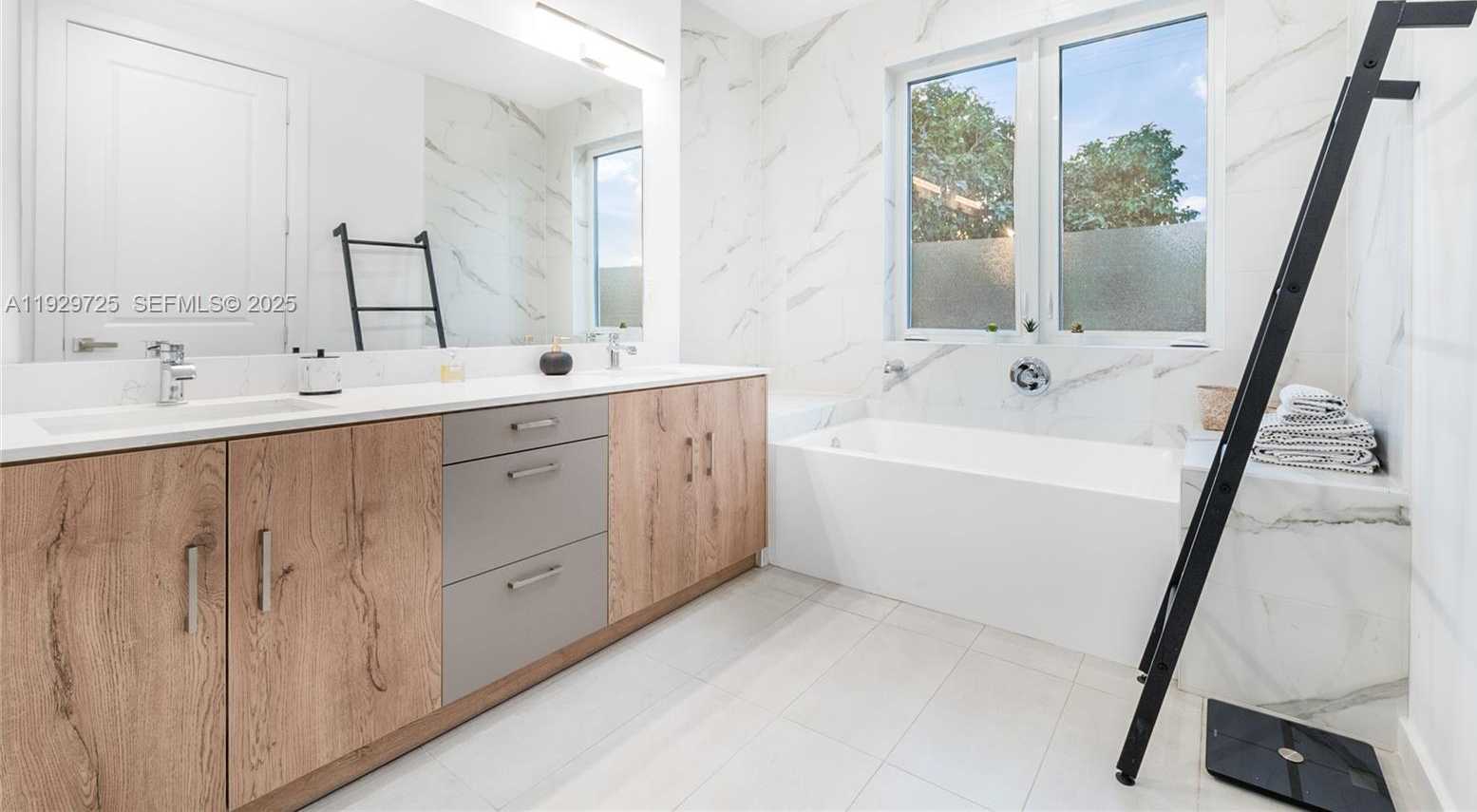 Imagen de Pequeño Objeto