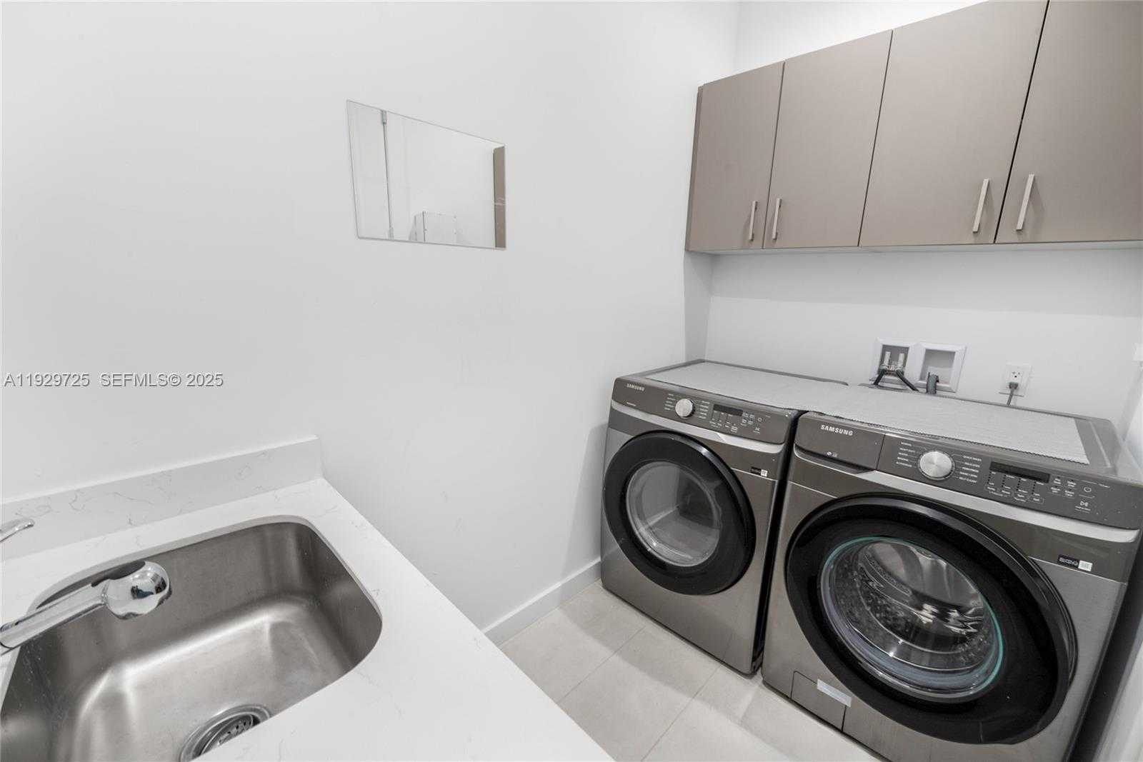 Imagen de Pequeño Objeto