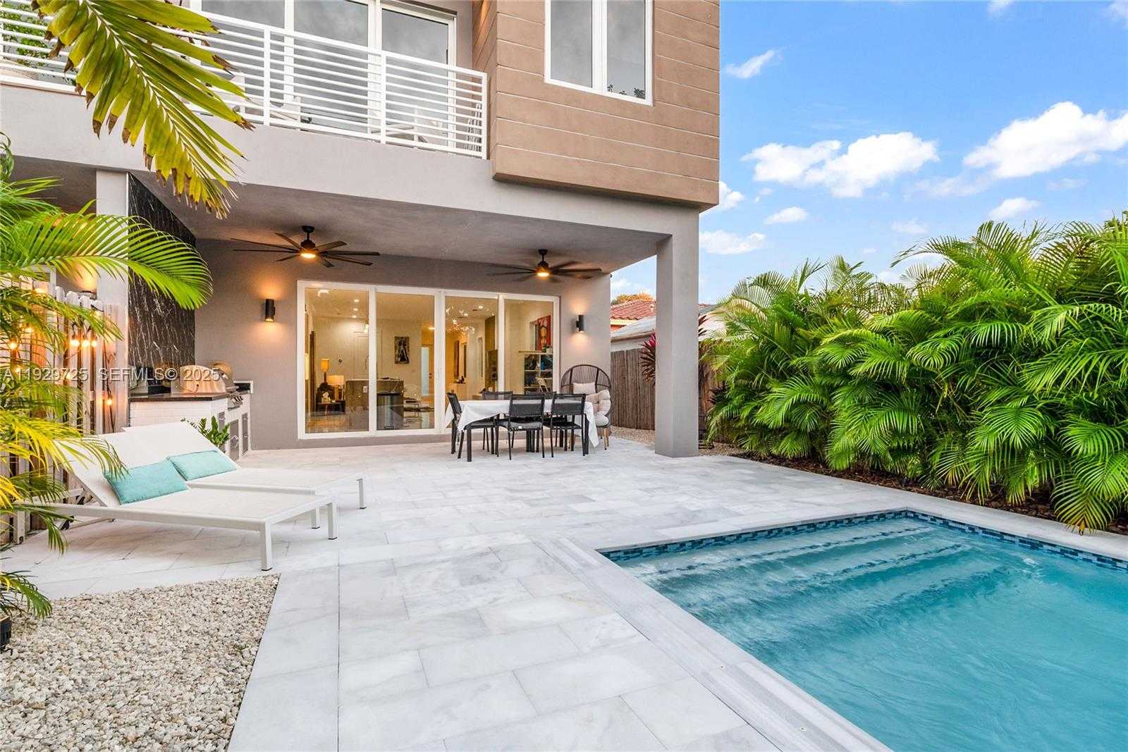 Imagen de Pequeño Objeto