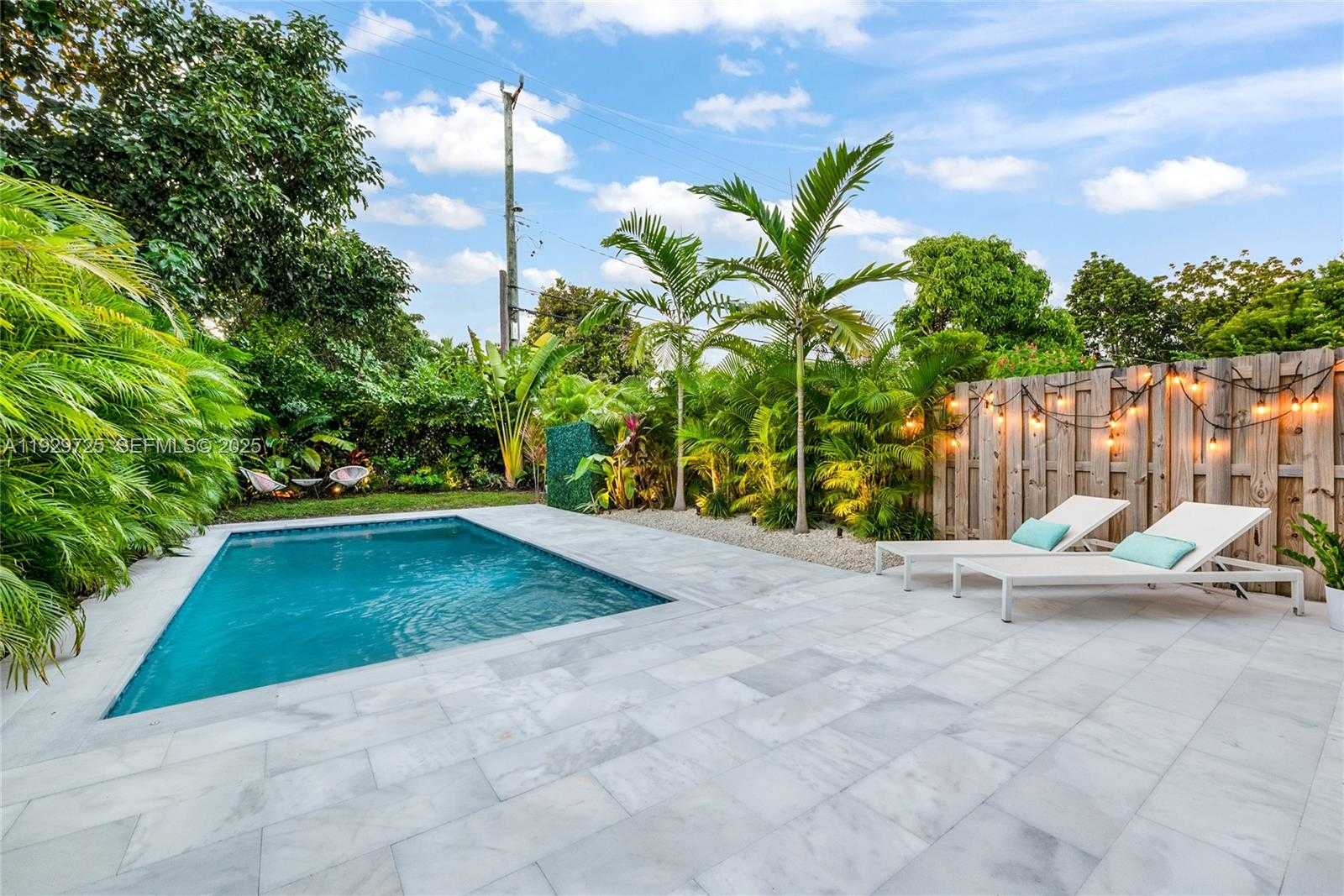 Imagen de Pequeño Objeto