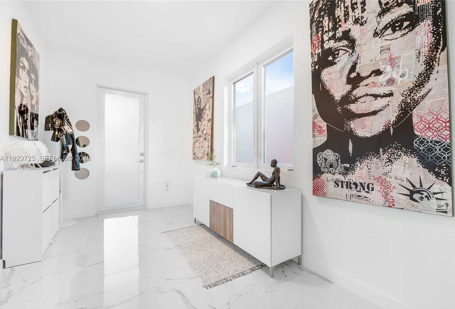 Imagen de Pequeño Objeto