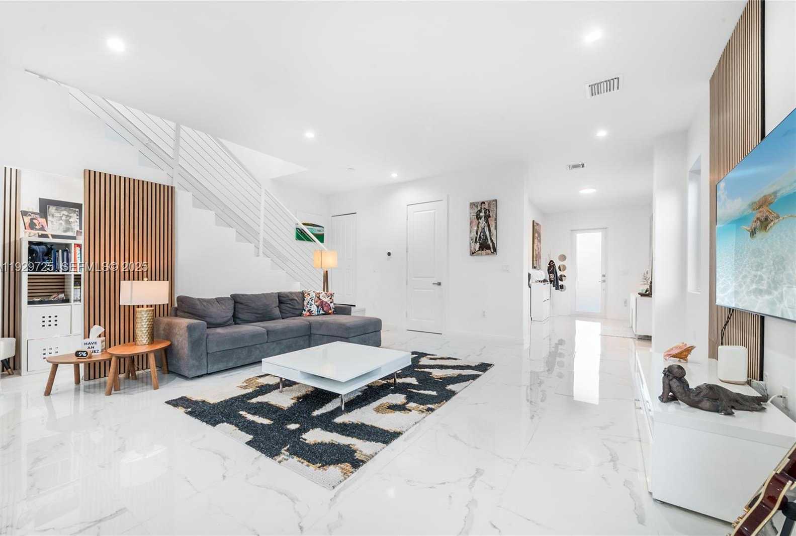 Imagen de Pequeño Objeto