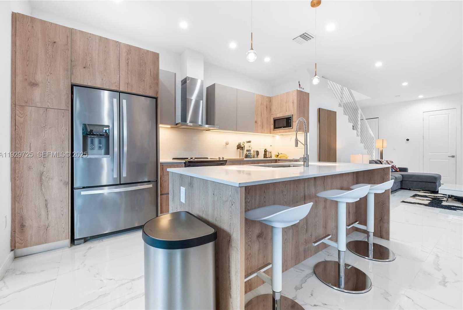 Imagen de Pequeño Objeto