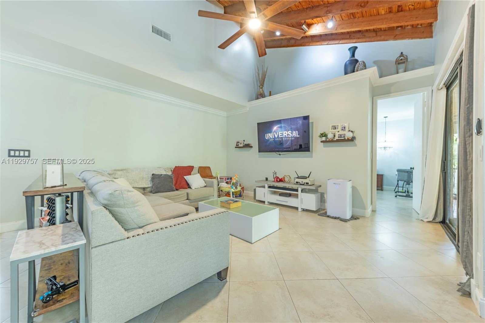 Small Image of 8097 ROYAL PALM CIR, Tamarac Number 10