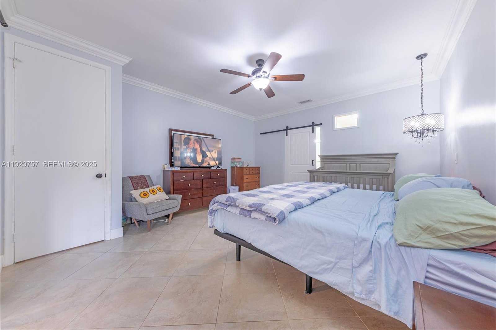 Small Image of 8097 ROYAL PALM CIR, Tamarac Number 21