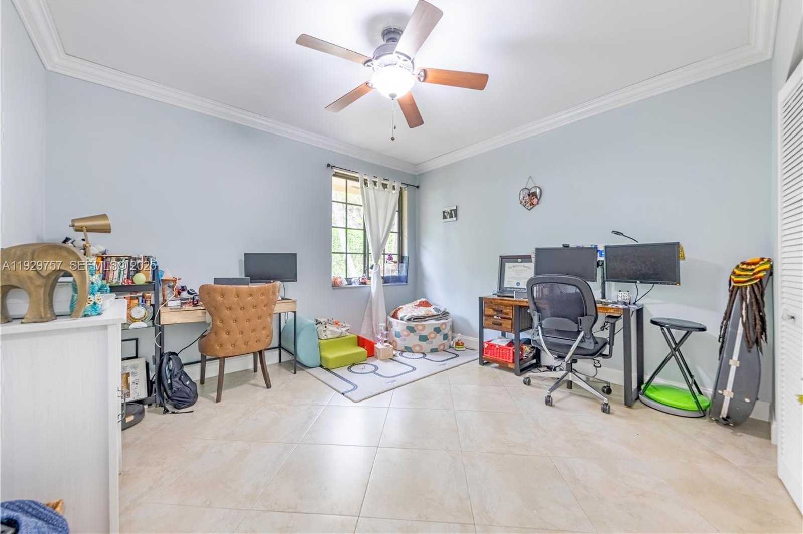 Small Image of 8097 ROYAL PALM CIR, Tamarac Number 28