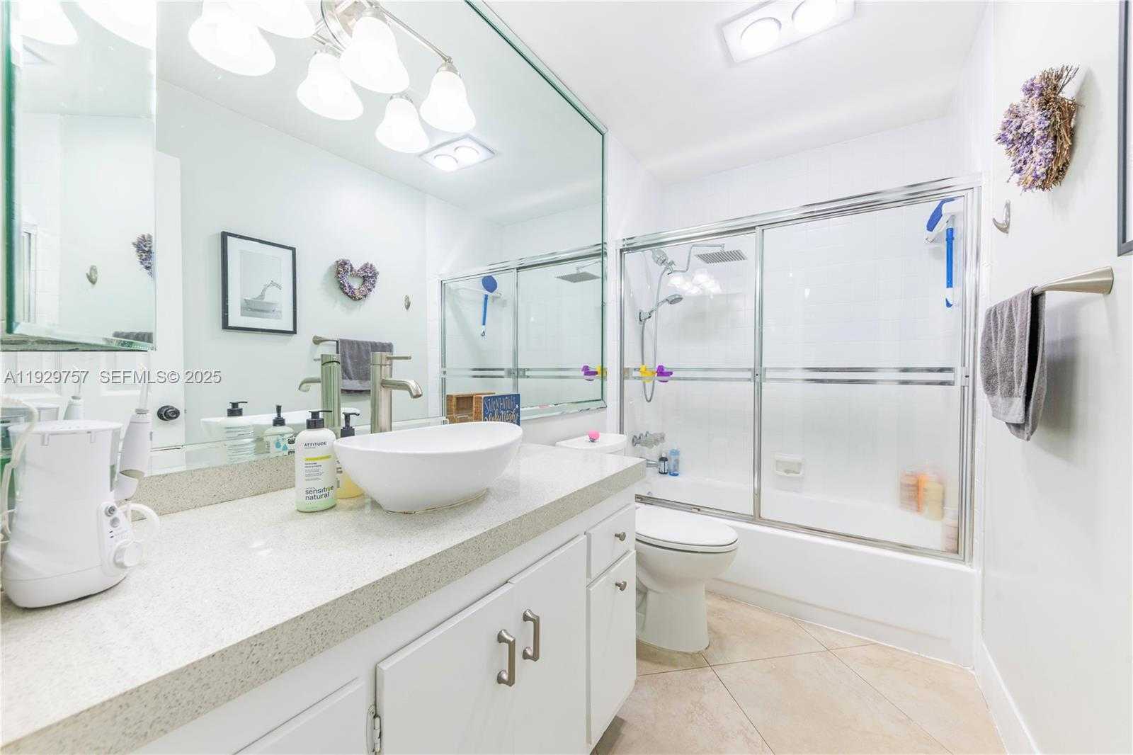 Small Image of 8097 ROYAL PALM CIR, Tamarac Number 30