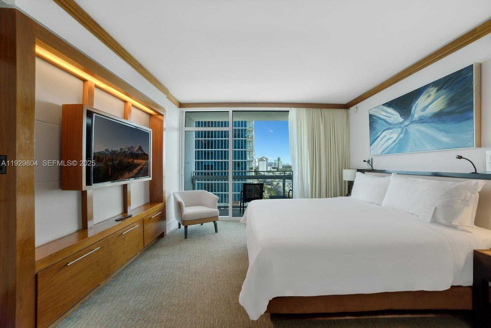 Small Image of 6801 COLLINS AVE #914, Miami Beach Number 10