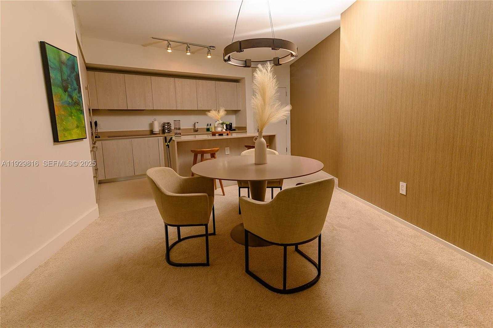 Imagen de Pequeño Objeto