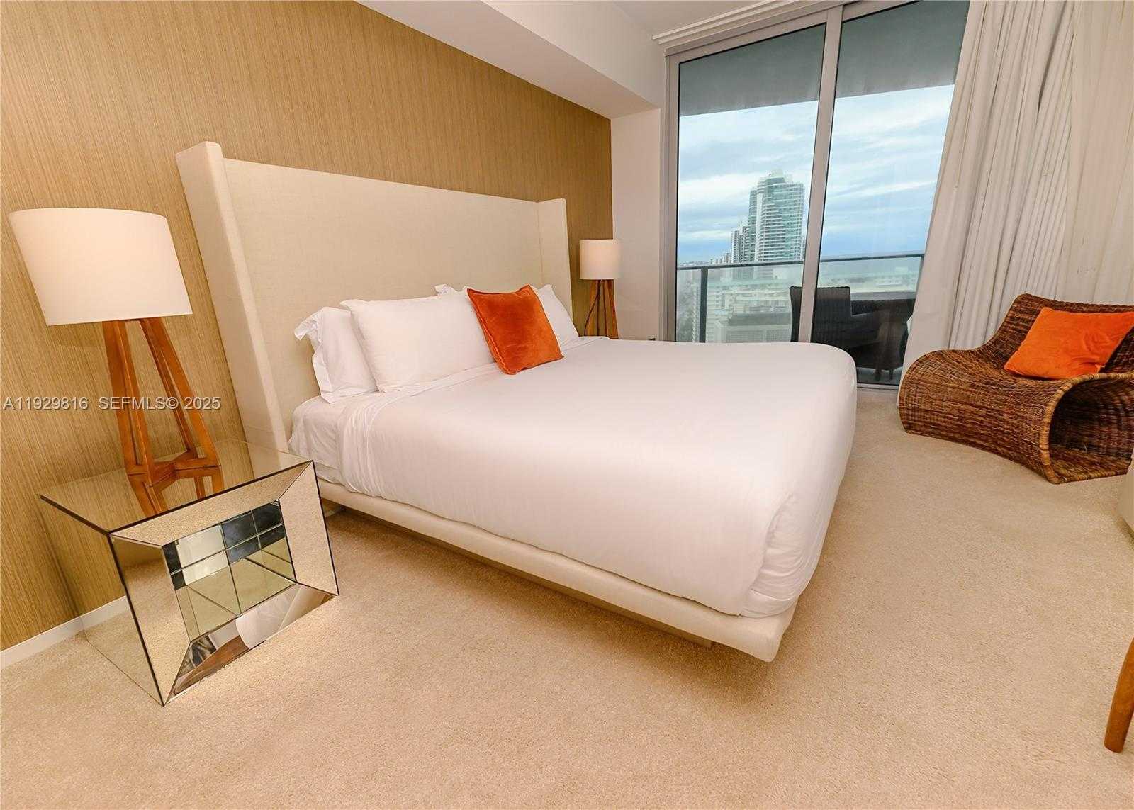 Imagen de Pequeño Objeto