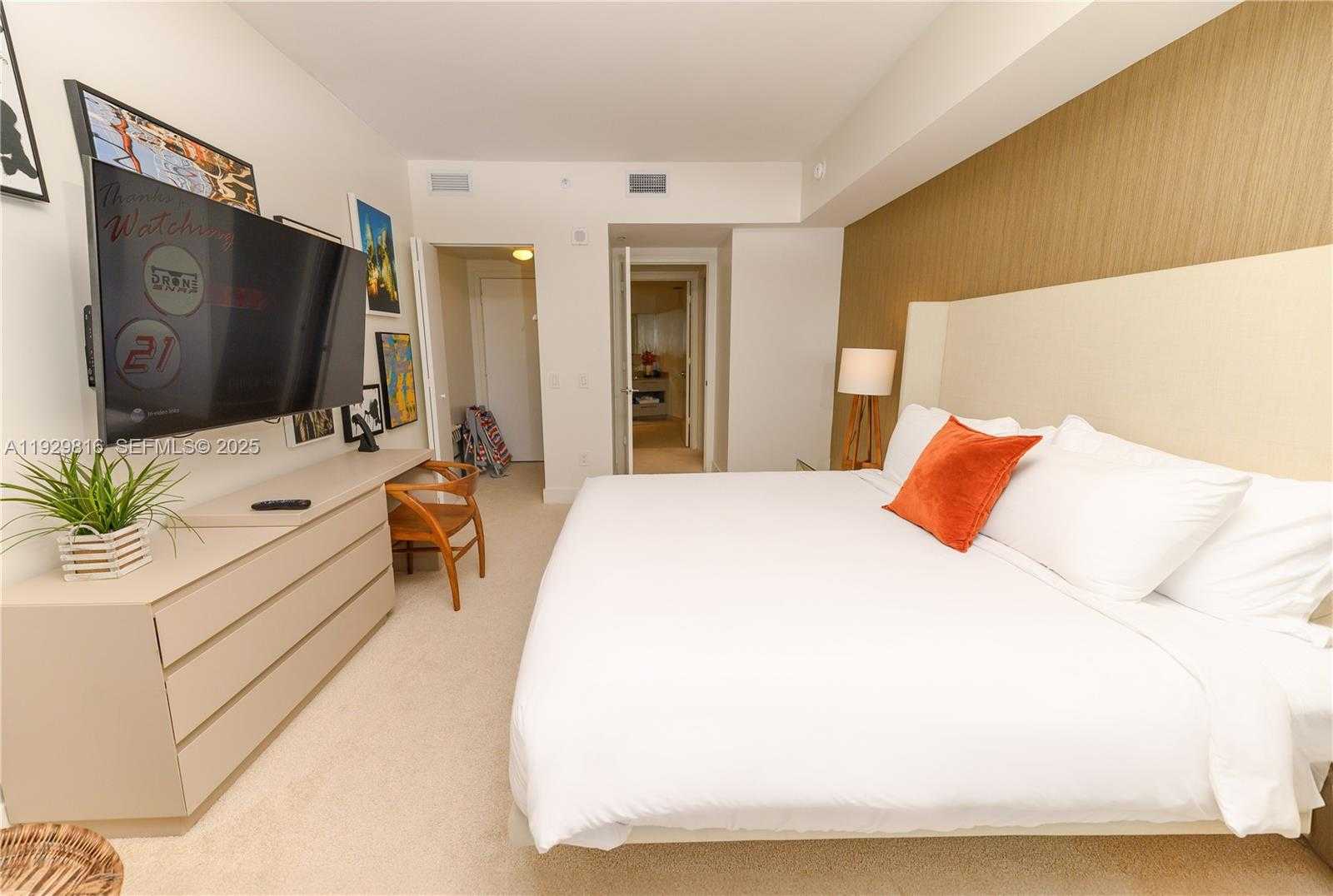 Imagen de Pequeño Objeto