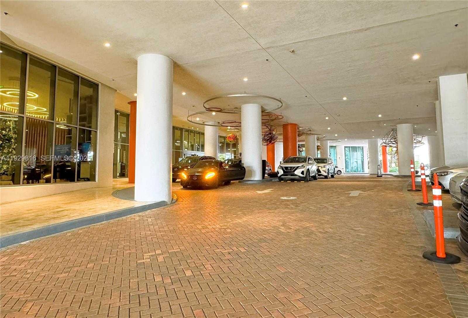 Imagen de Pequeño Objeto