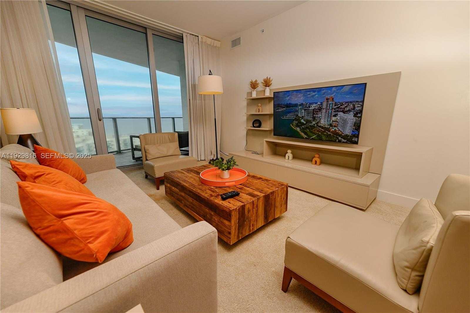 Imagen de Pequeño Objeto