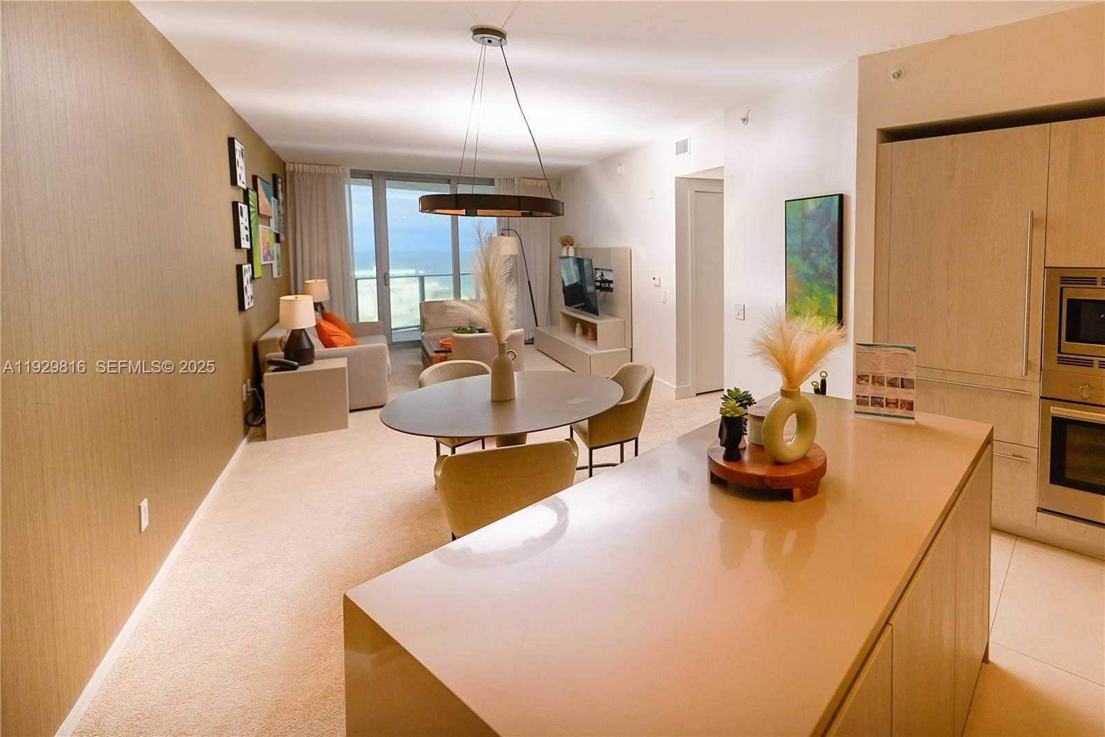 Imagen de Pequeño Objeto