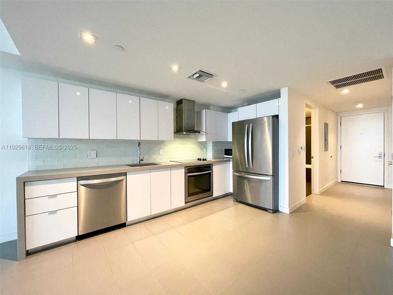 Imagen de Pequeño Objeto