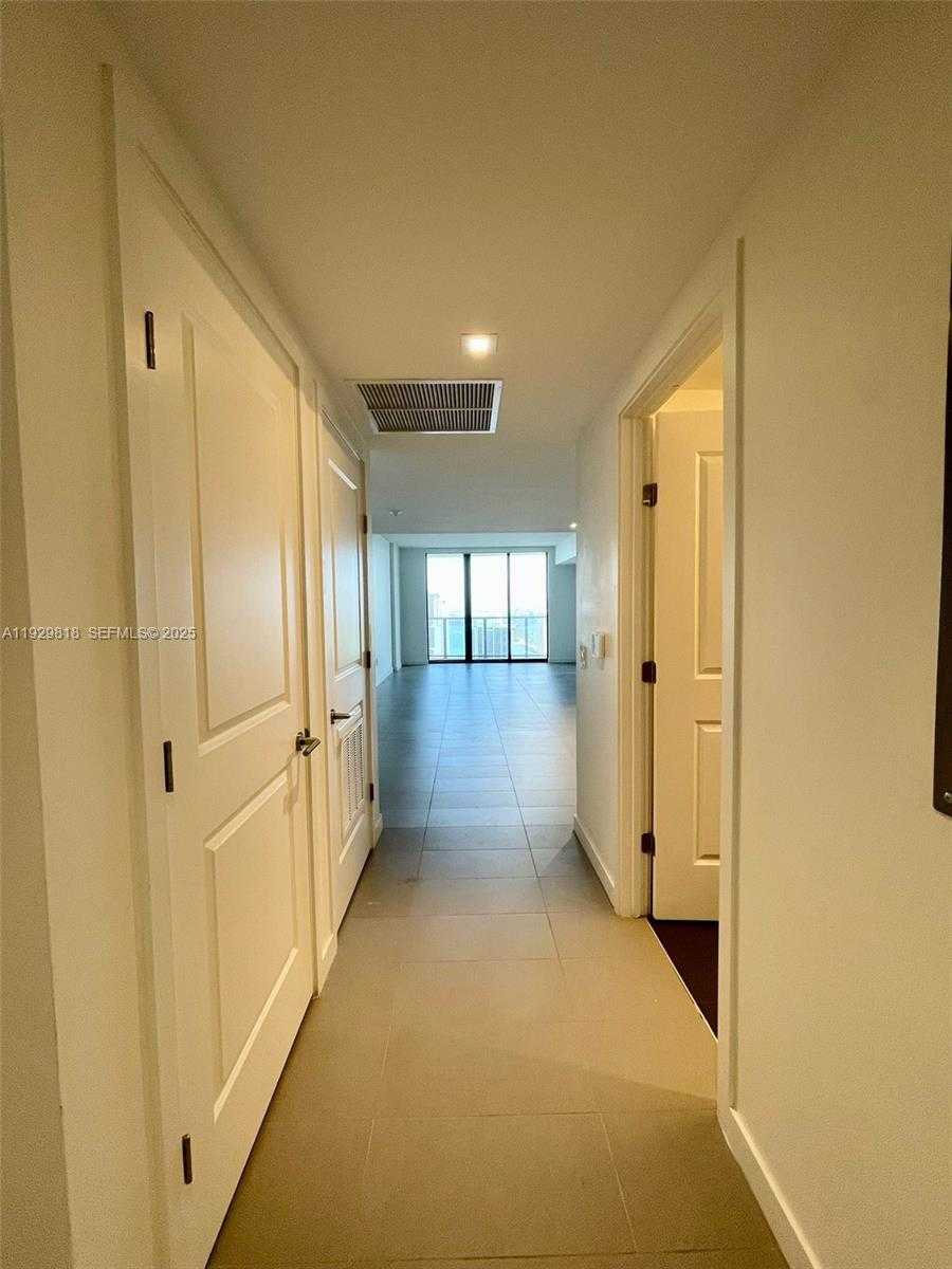 Imagen de Pequeño Objeto