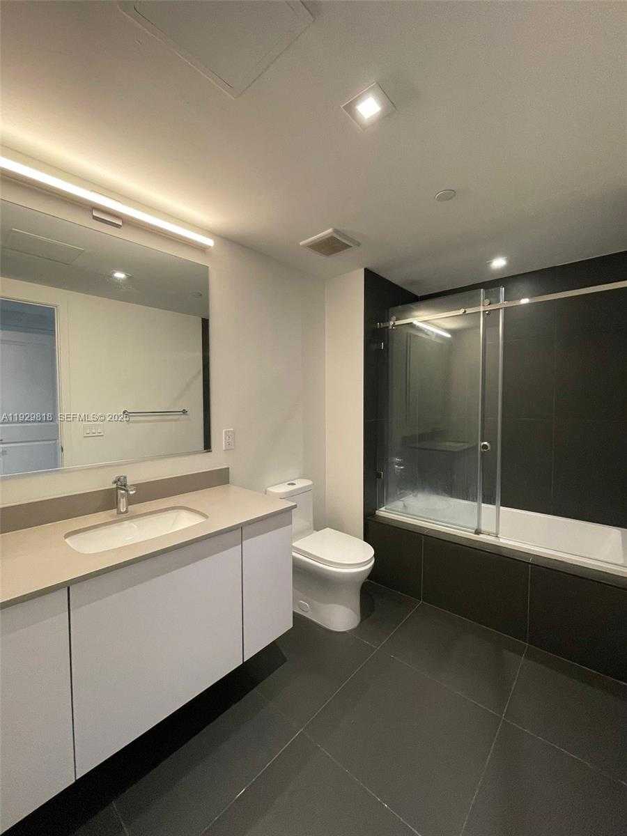 Imagen de Pequeño Objeto