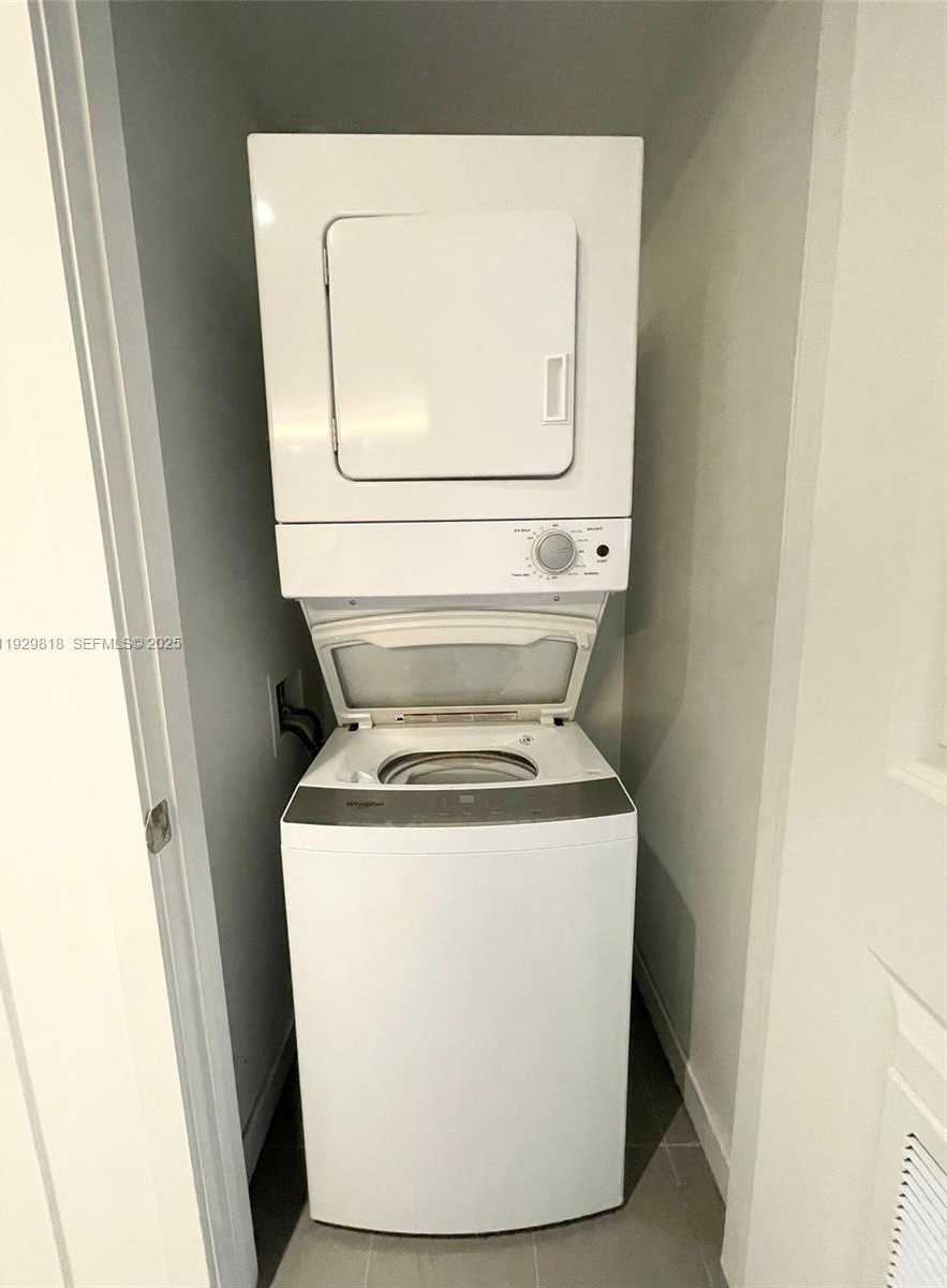 Imagen de Pequeño Objeto