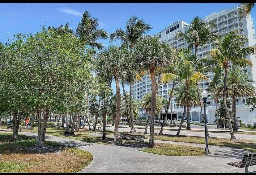 Small Image of 5401 COLLINS AVE #411, Miami Beach Number 19