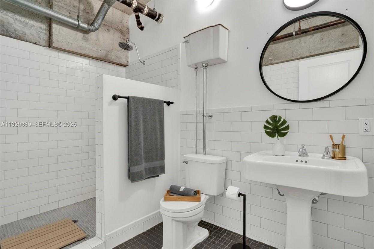 Small Image of 1749 NORTH EAST MIAMI CT #515, Miami Number 10